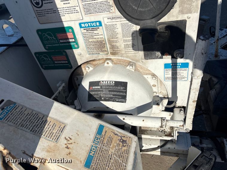 image for item YA1420 2014 Brush Bandit 200UC wood chipper