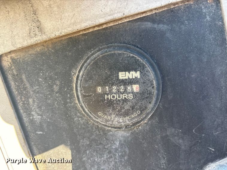 image for item YA1420 2014 Brush Bandit 200UC wood chipper