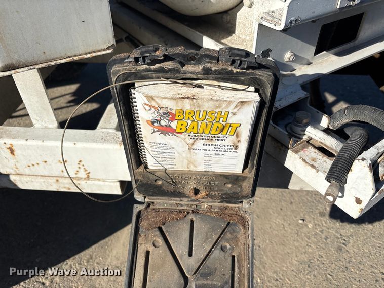 image for item YA1420 2014 Brush Bandit 200UC wood chipper