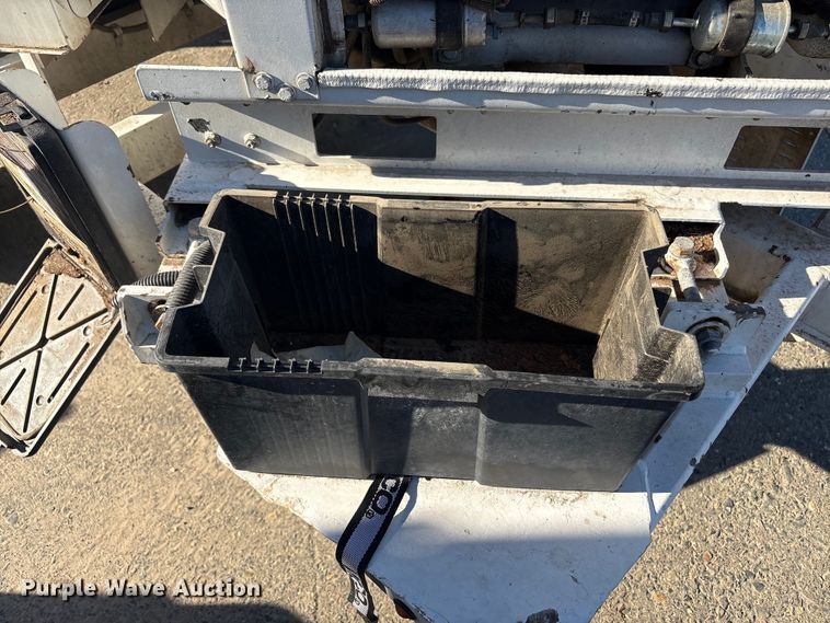 image for item YA1420 2014 Brush Bandit 200UC wood chipper