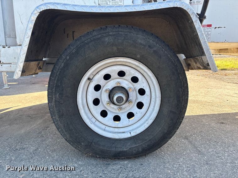 image for item YA1420 2014 Brush Bandit 200UC wood chipper