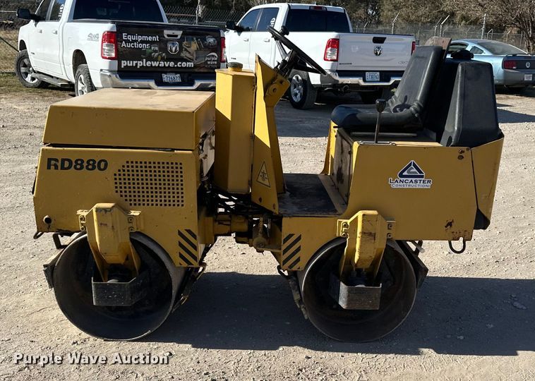 image for item DF8645 1990 Wacker RD880 double drum vibratory roller