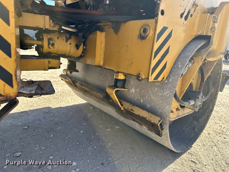 image for item DF8645 1990 Wacker RD880 double drum vibratory roller