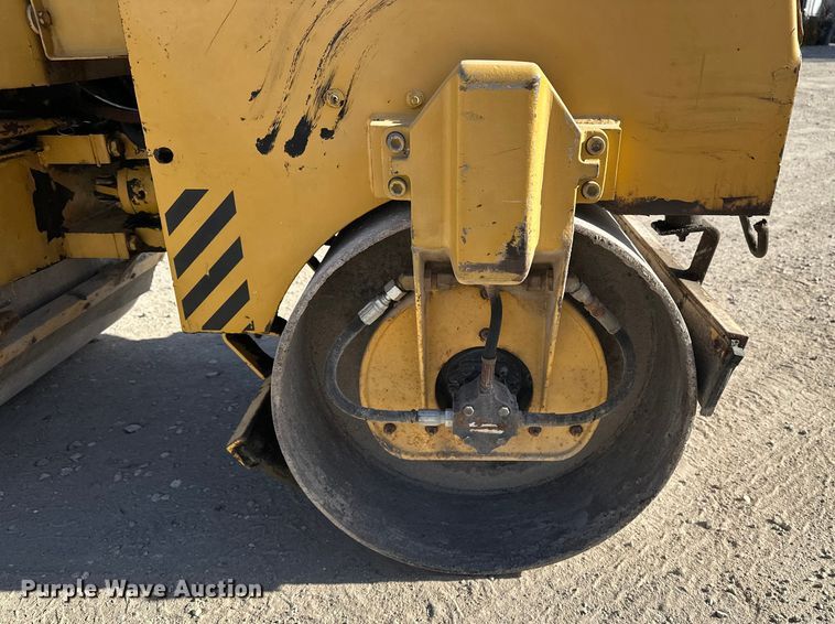 image for item DF8645 1990 Wacker RD880 double drum vibratory roller