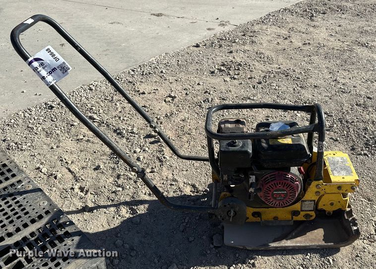 image for item DF8648 2011 Bomag BVP 18/45 plate compactor