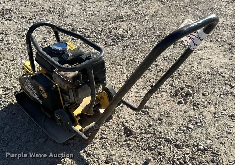 image for item DF8648 2011 Bomag BVP 18/45 plate compactor