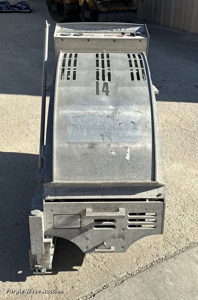 image for item DF8650 Soff-Cut G-2000 concrete saw