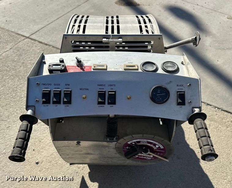 image for item DF8650 Soff-Cut G-2000 concrete saw