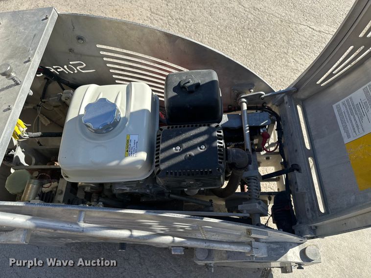 image for item DF8650 Soff-Cut G-2000 concrete saw