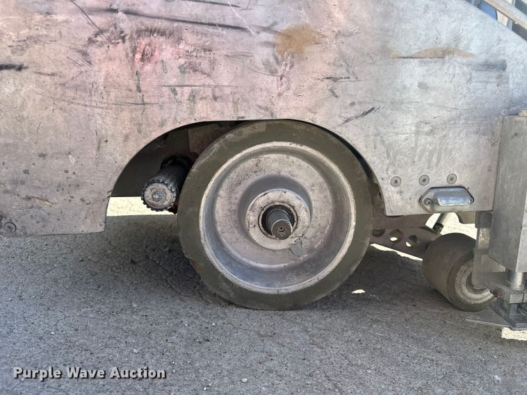 image for item DF8650 Soff-Cut G-2000 concrete saw