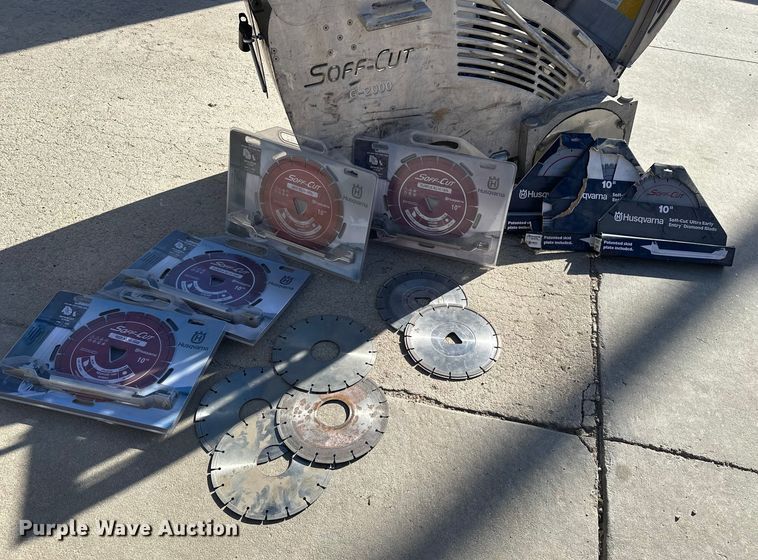 image for item DF8650 Soff-Cut G-2000 concrete saw