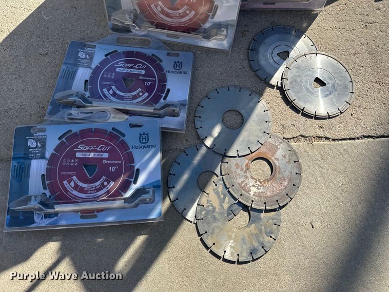 image for item DF8650 Soff-Cut G-2000 concrete saw