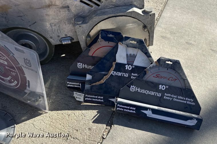 image for item DF8650 Soff-Cut G-2000 concrete saw