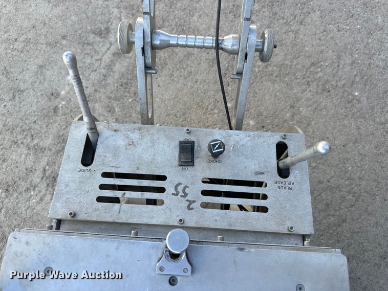 image for item DF8652 Soff-Cut GS400 concrete saw