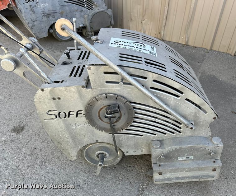 image for item DF8652 Soff-Cut GS400 concrete saw