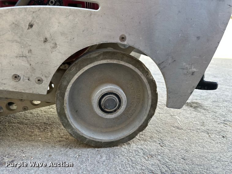 image for item DF8652 Soff-Cut GS400 concrete saw