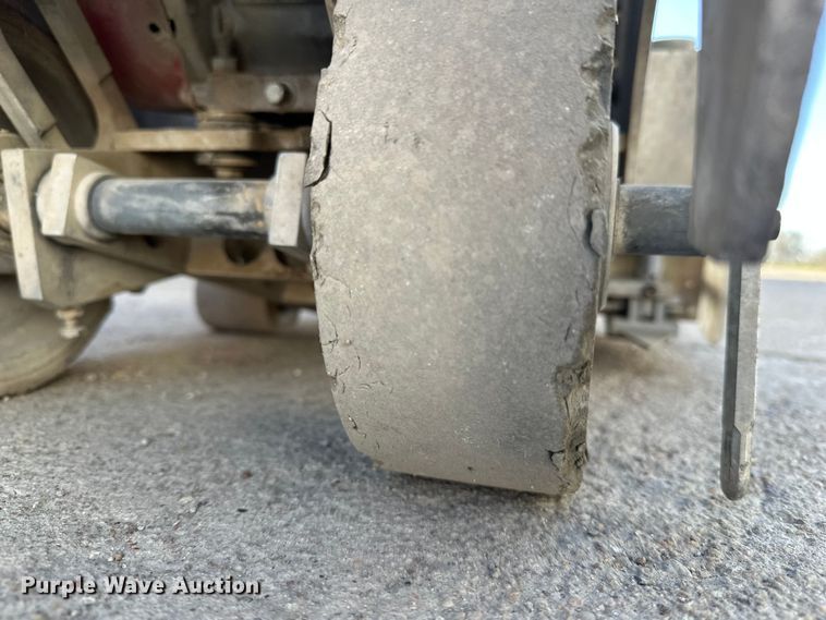 image for item DF8652 Soff-Cut GS400 concrete saw