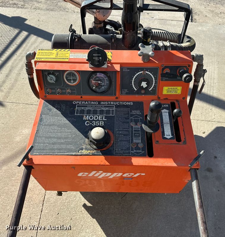 image for item DF8653 Clipper C-35B concrete saw