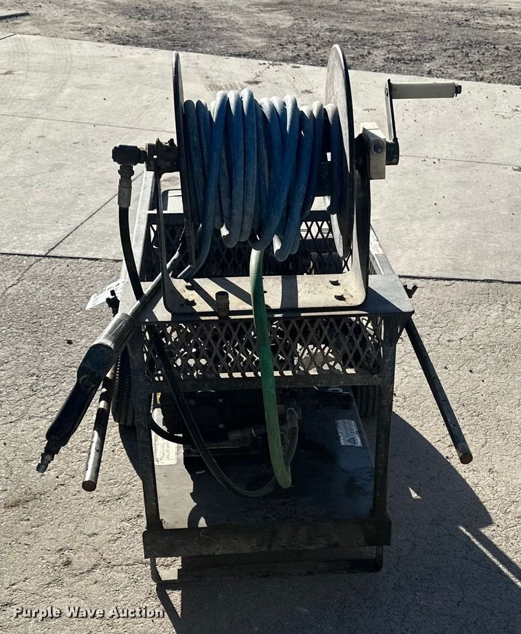 image for item DF8654 Pressure washer