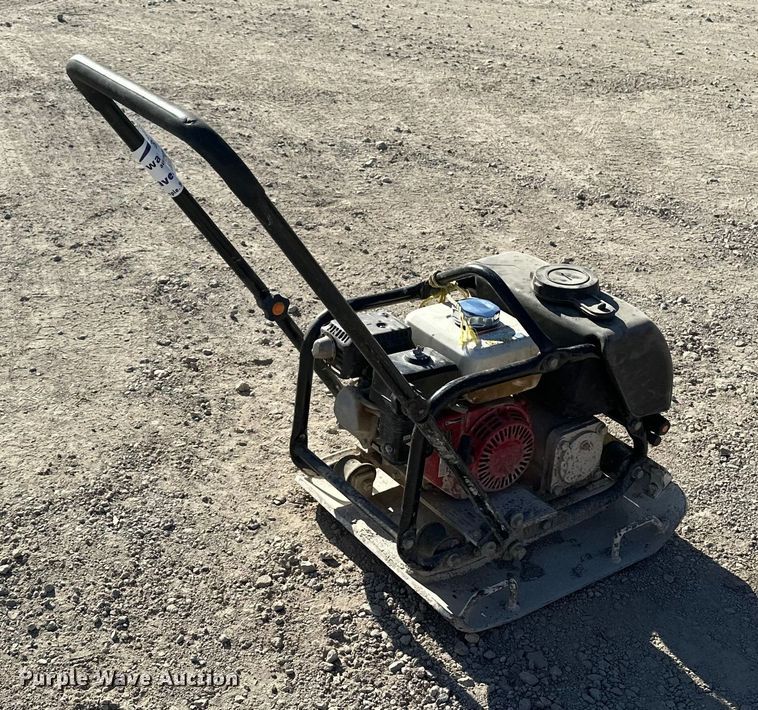 image for item DF8657 2007 Bobcat BC22 plate compactor