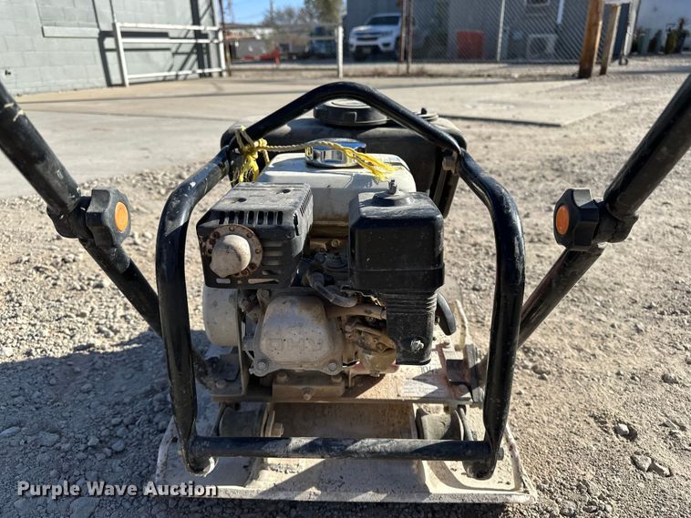 image for item DF8657 2007 Bobcat BC22 plate compactor