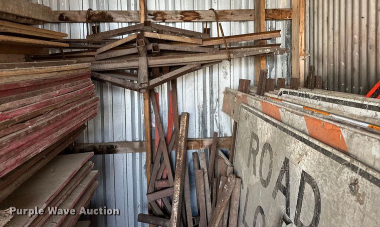 image for item DF8659 Road safety equipment