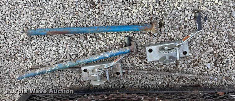 image for item DF8661 Concrete slip forms and stakes