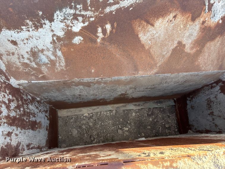 image for item DF8661 Concrete slip forms and stakes