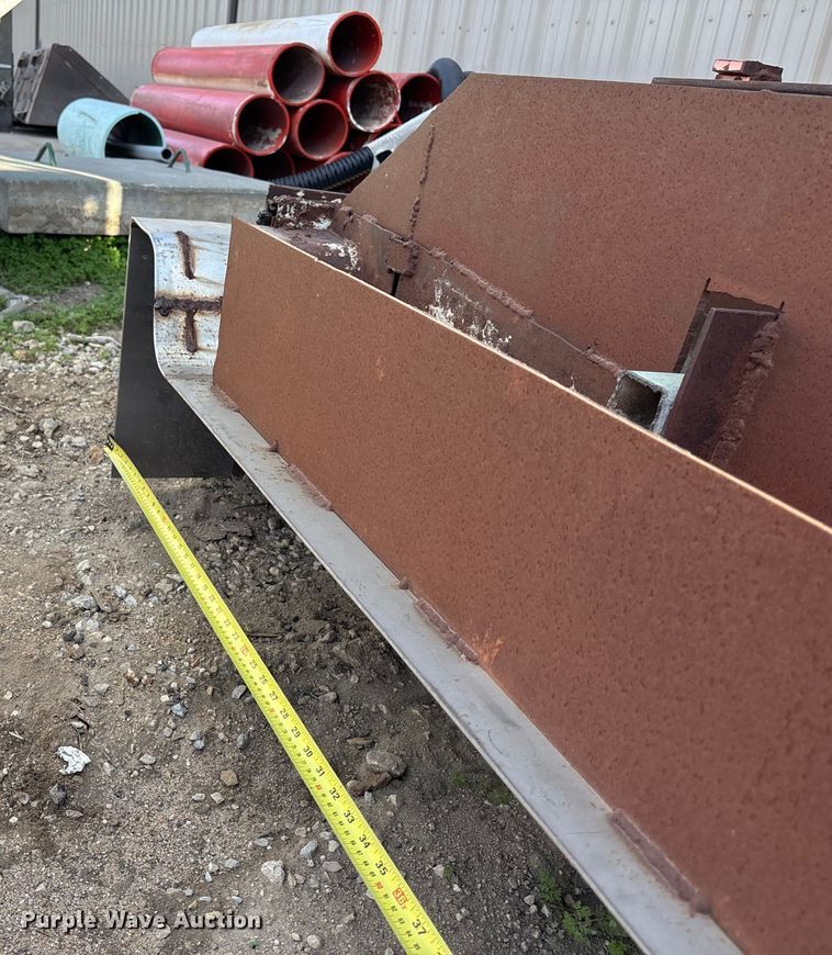 image for item DF8661 Concrete slip forms and stakes