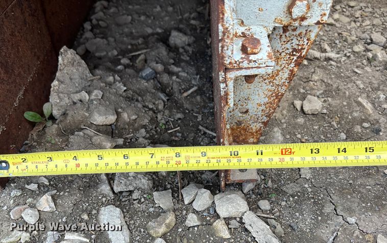 image for item DF8661 Concrete slip forms and stakes