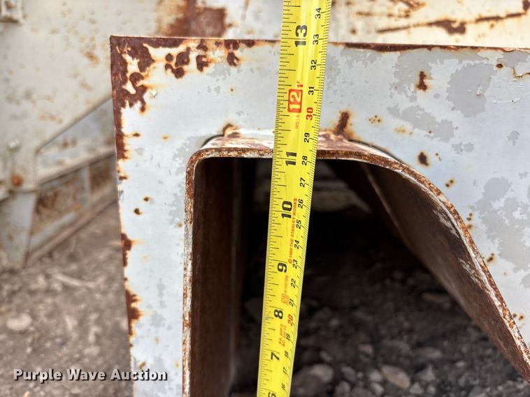 image for item DF8661 Concrete slip forms and stakes