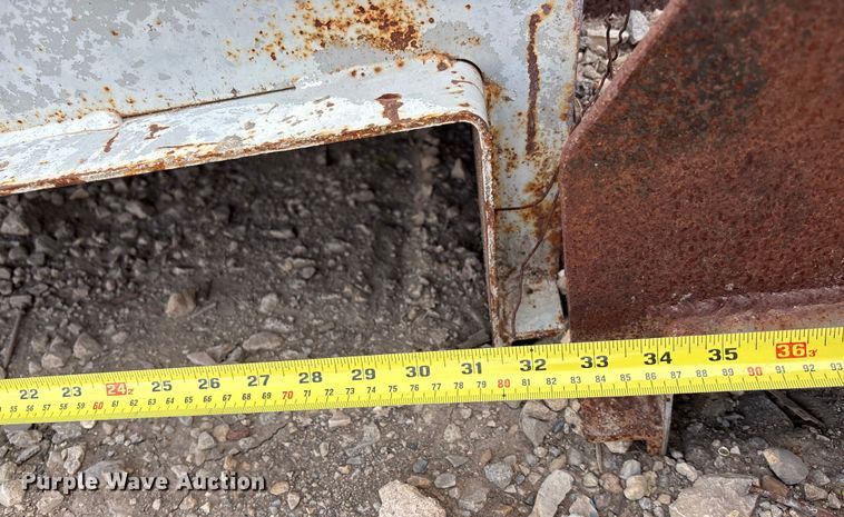 image for item DF8661 Concrete slip forms and stakes