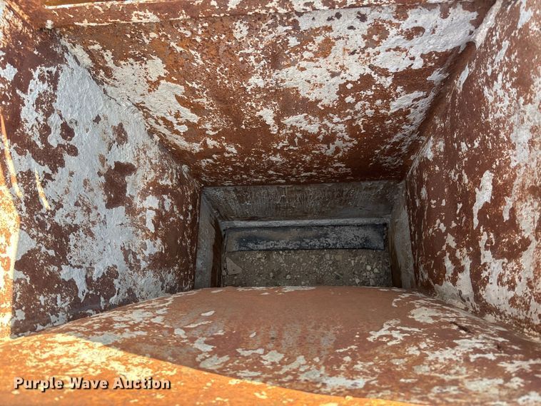 image for item DF8661 Concrete slip forms and stakes