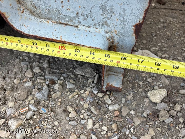 image for item DF8661 Concrete slip forms and stakes