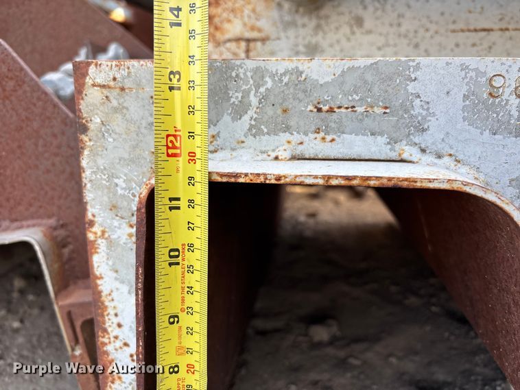 image for item DF8661 Concrete slip forms and stakes