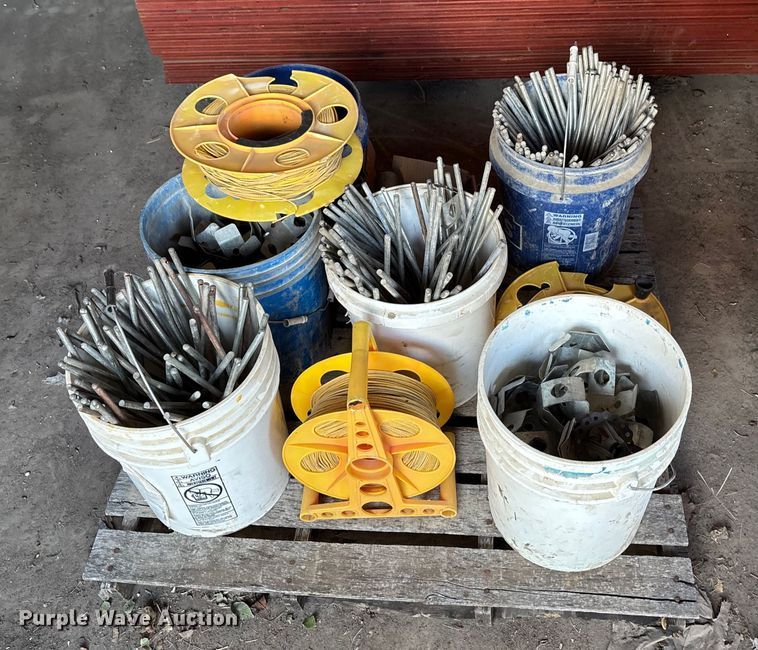 image for item DF8661 Concrete slip forms and stakes