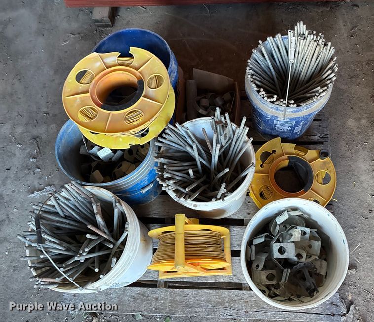 image for item DF8661 Concrete slip forms and stakes