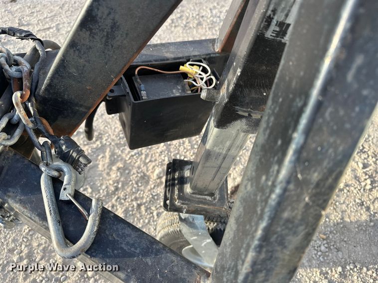 image for item DF8662 2012 Arising Industries Inc. 58SSRW enclosed cargo trailer with Mecc Alte generator