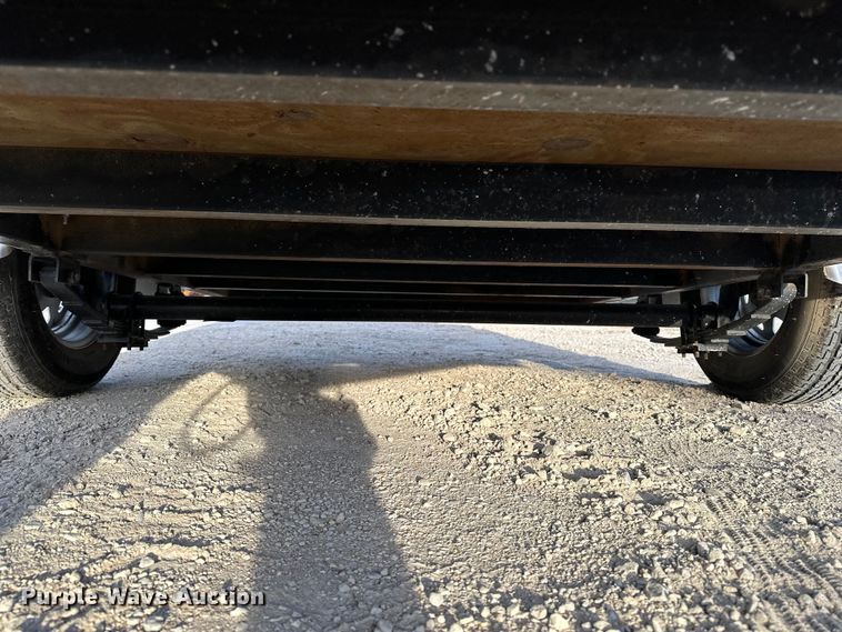 image for item DF8662 2012 Arising Industries Inc. 58SSRW enclosed cargo trailer with Mecc Alte generator