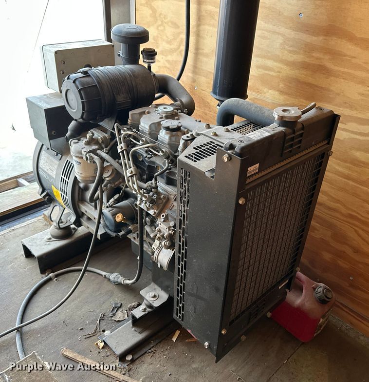 image for item DF8662 2012 Arising Industries Inc. 58SSRW enclosed cargo trailer with Mecc Alte generator