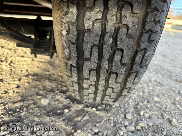 image for item DF8662 2012 Arising Industries Inc. 58SSRW enclosed cargo trailer with Mecc Alte generator