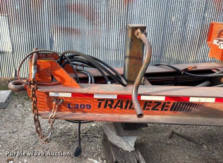 image for item DF8664 2004 Trail EZE 40T tilt deck equipment trailer