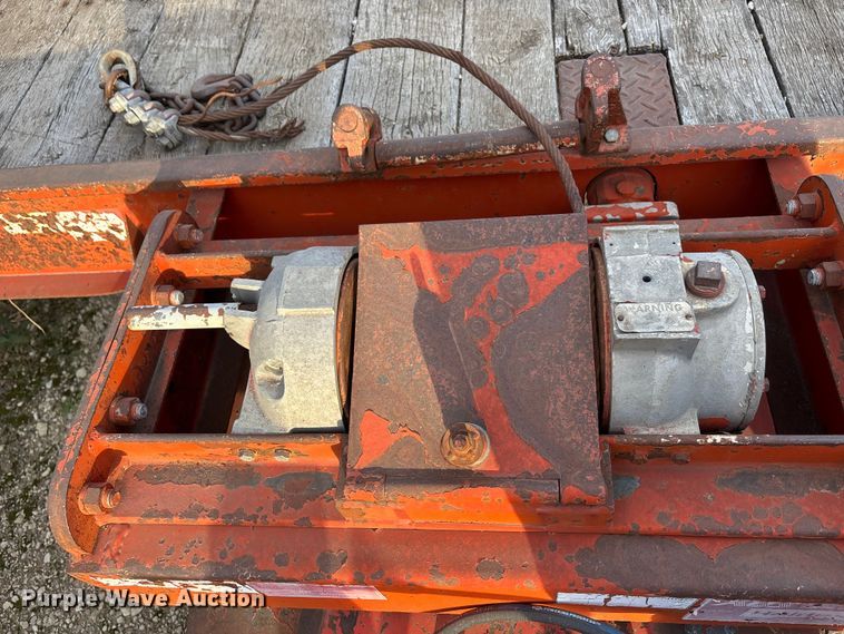 image for item DF8664 2004 Trail EZE 40T tilt deck equipment trailer