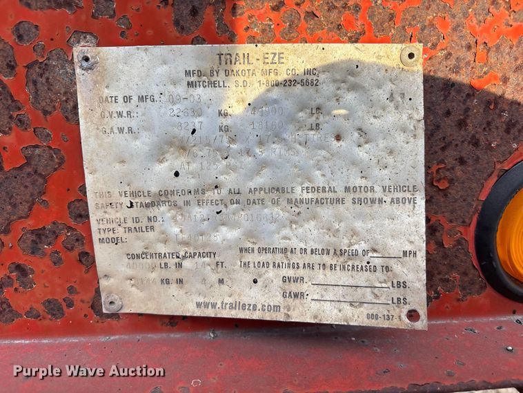 image for item DF8664 2004 Trail EZE 40T tilt deck equipment trailer