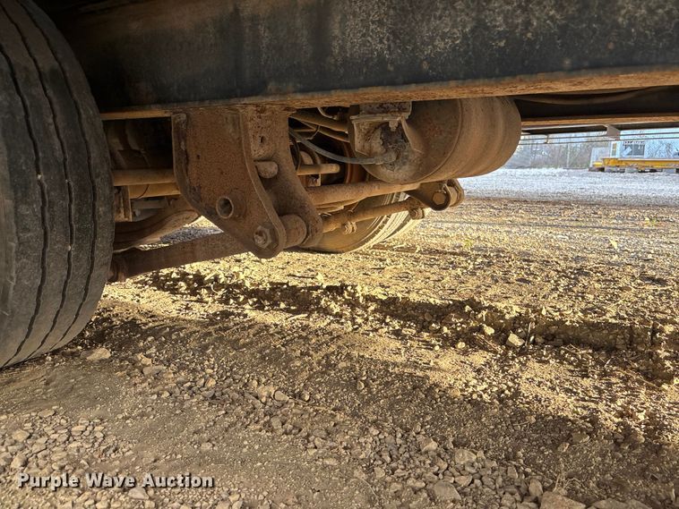 image for item DF8664 2004 Trail EZE 40T tilt deck equipment trailer