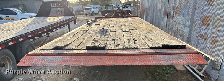 image for item DF8664 2004 Trail EZE 40T tilt deck equipment trailer