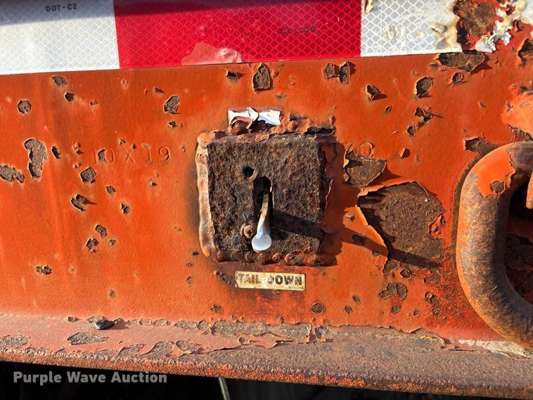 image for item DF8664 2004 Trail EZE 40T tilt deck equipment trailer