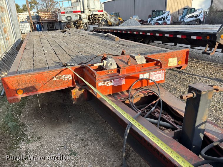 image for item DF8664 2004 Trail EZE 40T tilt deck equipment trailer