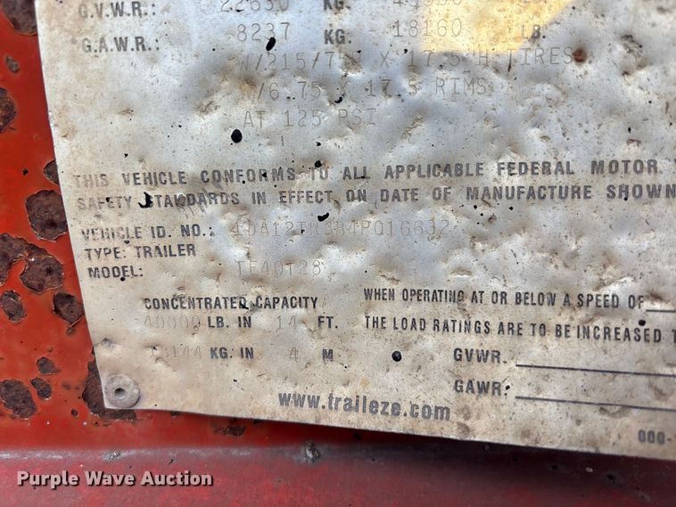 image for item DF8664 2004 Trail EZE 40T tilt deck equipment trailer