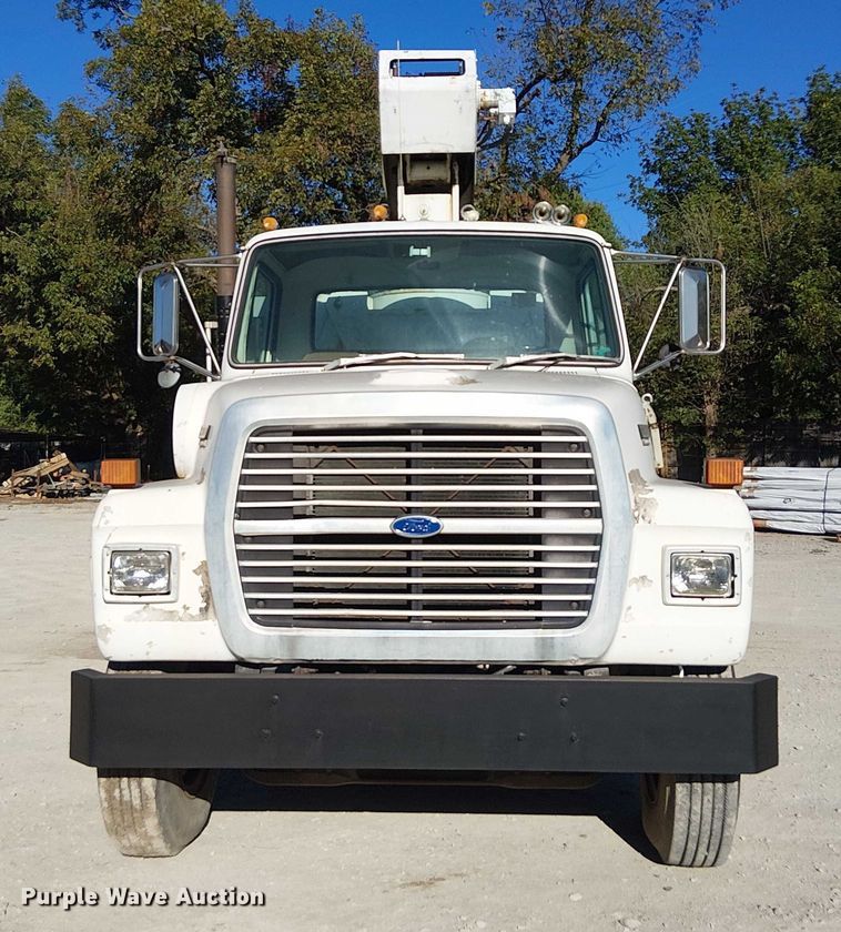 image for item DJ7902 1987 Ford LNT8000 crane truck